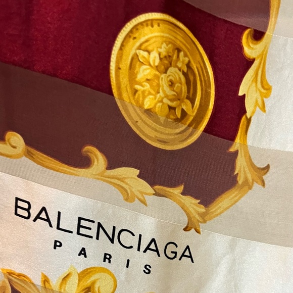 Balenciaga Scarf. 100% Silk. - Picture 6 of 14